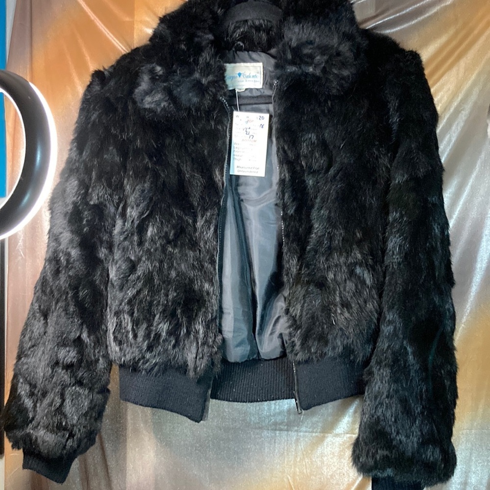 Vintage 80’s rabbit fur Sergio Valente black size S. 36” chest. Small damage z